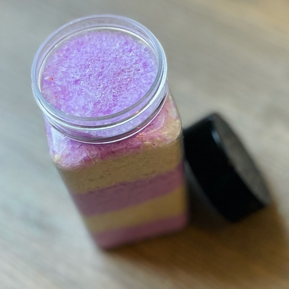 Slumberland Lemonade Bubbling Bath Salts - Picture 3 of 4